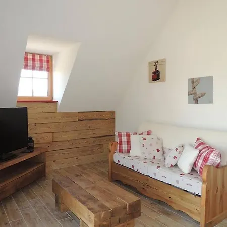 Сasa de vacaciones Gite Montagnard A 2 Pas De Besse-et-Saint-Anastaise