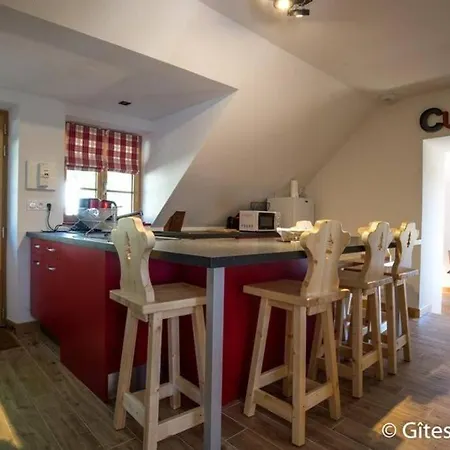 Gite Montagnard A 2 Pas De Besse-et-Saint-Anastaise